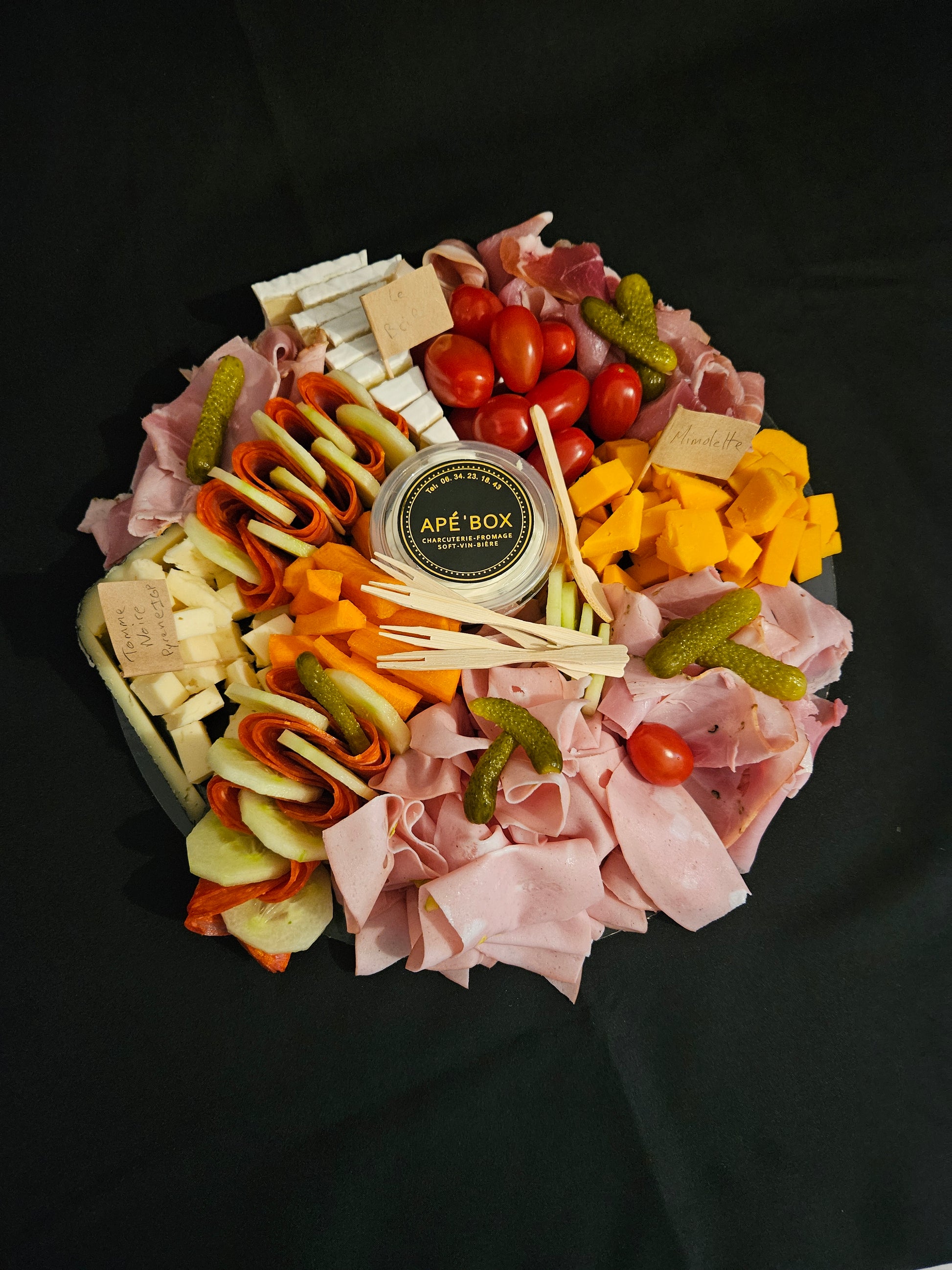Plateau traiteur apéro livré local par Ape'box 